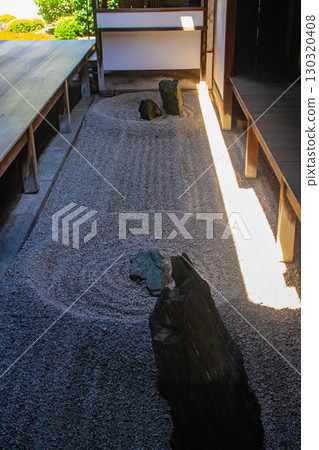 【京都風光】龍源院：獨特而令人印象深刻的禪宗花園 130320408