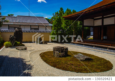 【京都風光】龍源院：獨特而令人印象深刻的禪宗花園 130320421