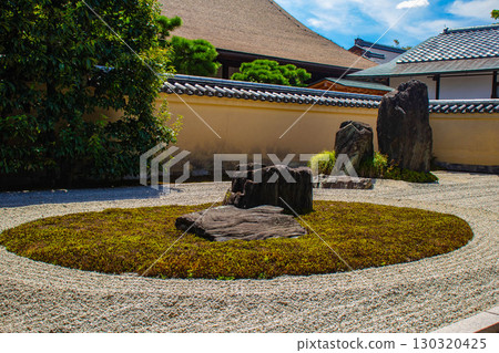 【京都風光】龍源院：獨特而令人印象深刻的禪宗花園 130320425