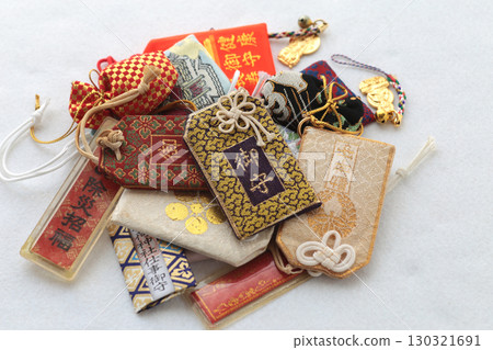 很多我捨不得丟掉的飾品，也很難處理 130321691