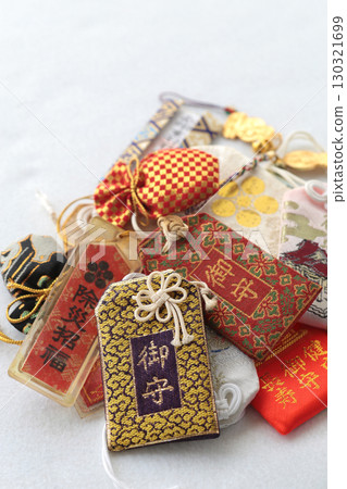 Many charms that I couldn't throw away and had trouble disposing of 130321699