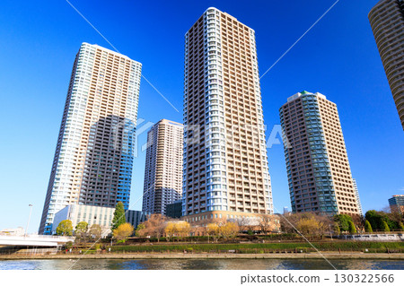 東京淺草:從水上巴士欣賞東京城市景觀 東京淺草:從水上巴士欣賞東京城市景觀 130322566
