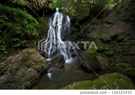 Okudanawa Falls (Okudanawa, Obama City, Fukui Prefecture) 130325435
