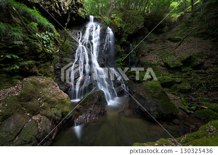 Okudanawa Falls (Okudanawa, Obama City, Fukui Prefecture) 130325436
