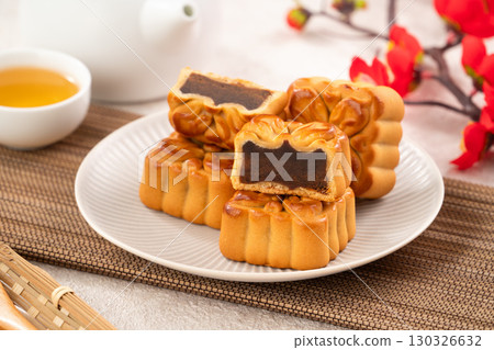 Mid-Autumn Festival Moon cake Geppei Mid-Autumn Festival Moon cake Geppei 130326632