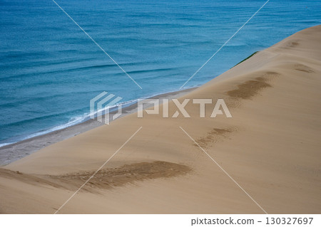 Tottori sand dunes 130327697