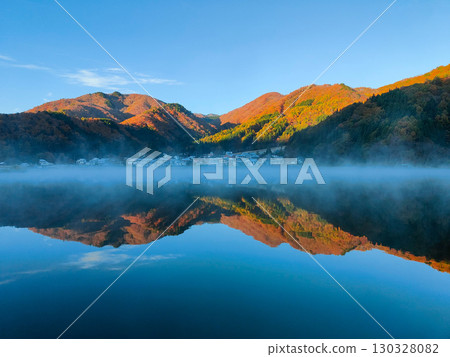 Lake Nakatsuna (autumn) 130328082