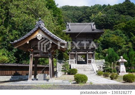 Genjuji Temple, a Soto Zen temple in Misaki, Okayama Prefecture: Chozu-in (pour-water ritual) and the temple gate Genjuji Temple, a Soto Zen temple in Misaki, Okayama Prefecture: Chozu-in (pour-water ritual) and the temple gate 130328277