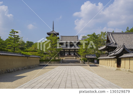 The approach to Horyu-ji Temple in Nara, a World Heritage Site 130329879