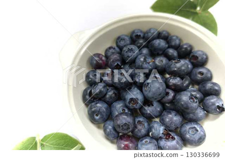 blueberry fruit berries 130336699
