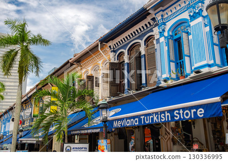 Kampong Glam, the Arab quarter with the Sultan Mosque in Singapore 130336995