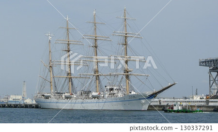 Kaiwo Maru (calling at Yokohama port) 130337291