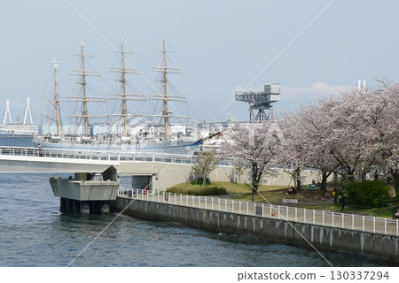 海王丸（停靠橫濱港） 130337294