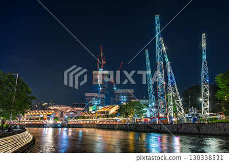 新加坡克拉碼頭燈火輝煌的街道 新加坡克拉碼頭燈火輝煌的街道 130338531