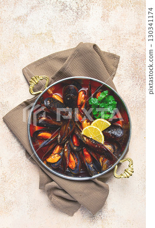 mussels in tomato sauce, homemade, no people, mussels in tomato sauce, homemade, no people, 130341174