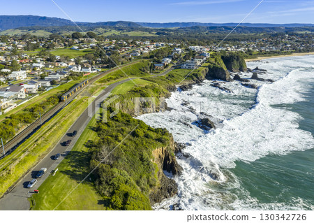 The Illawarra coastal suburb of Kiama Downs 130342726