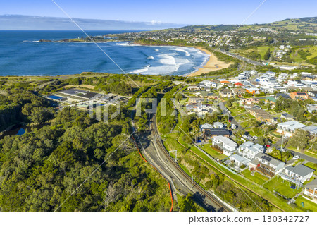 The Illawarra coastal suburb of Kiama Downs 130342727
