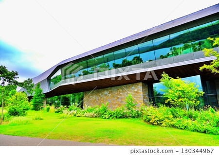Upopoy: A symbolic space for ethnic coexistence 130344967