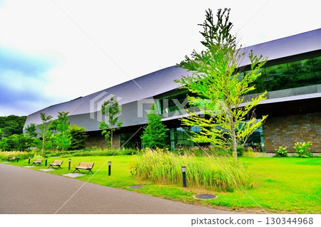 Upopoy: A symbolic space for ethnic coexistence 130344968