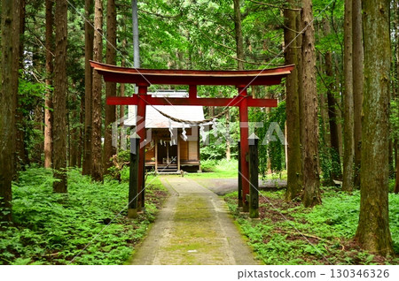 Hanamaki Mikumari Shrine, blessed with abundant spring water Hanamaki Mikumari Shrine, blessed with abundant spring water 130346326