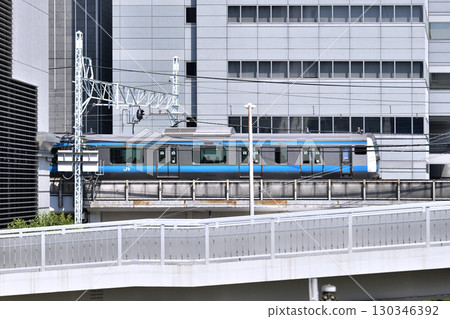 日本東京城市景觀,包括京濱東北線和根岸線(後車廂)=30 日本東京城市景觀,包括京濱東北線和根岸線(後車廂)=30 130346392