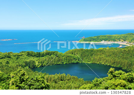 秋田縣，男鹿半島的藍天，從八寶台看 130347828