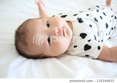 3個月大的嬰兒 3個月大的嬰兒 130349035