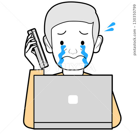 老人在使用手機和電腦時哭泣 老人在使用手機和電腦時哭泣 130350799