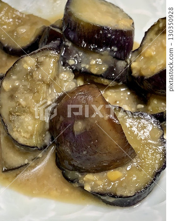 Home-cooked eggplant stir-fried with miso 130350928