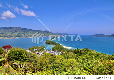 Amanohashidate, one of Japan's Three Most Viewed Places (Miyazu City, Kyoto Prefecture) 130351573