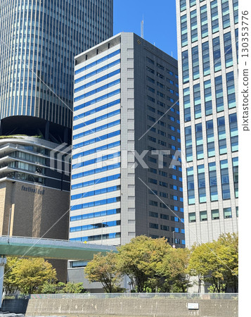 Osaka Mitsui Bussan Building (Nakanoshima, Kita-ku, Osaka City. As a tenant, Edion Headquarters, Mitsui Bussan Osaka Branch, etc.) Osaka Mitsui Bussan Building (Nakanoshima, Kita-ku, Osaka City. As a tenant, Edion Headquarters, Mitsui Bussan Osaka Branch, etc.) 130353776