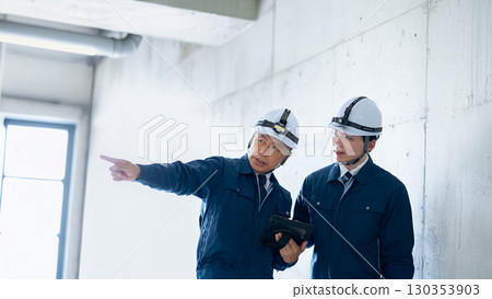 Engineer conversation Engineer conversation 130353903