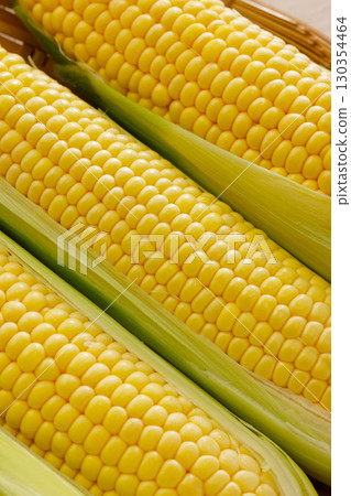 新鮮甜玉米 130354464