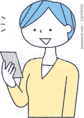 觀看智能手機的婦女 130356565