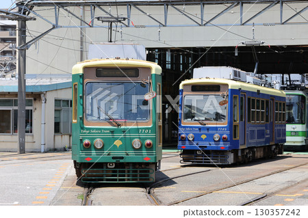 Toden Arakawa Line with blooming roses 130357242