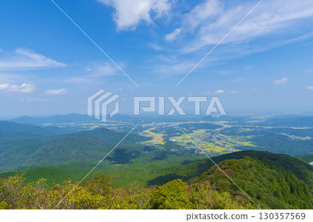 View of the Kanto Plain from Mount Tsukuba (from the summit of Mount Nyotai) 130357569