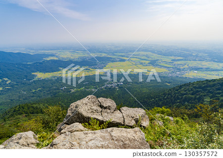 View of the Kanto Plain from Mount Tsukuba (from the summit of Mount Nyotai) View of the Kanto Plain from Mount Tsukuba (from the summit of Mount Nyotai) 130357572