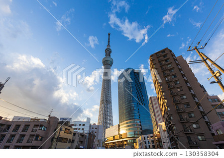 北十間川和東京晴空塔周圍的街道景觀 130358304