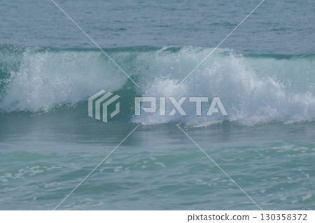 海浪衝擊湘南 海浪衝擊湘南 130358372