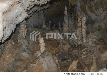 Inside the Jomon Cave (Gujo City, Gifu Prefecture) Inside the Jomon Cave (Gujo City, Gifu Prefecture) 130360469