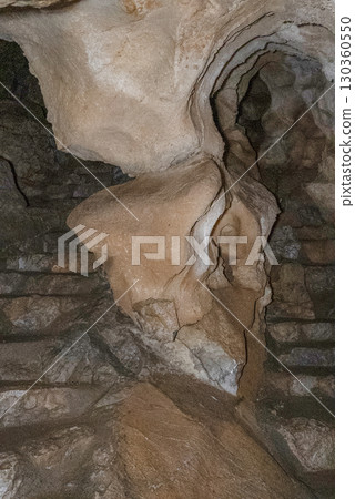 繩文洞窟內部(岐阜郡郡上市) 繩文洞窟內部(岐阜郡郡上市) 130360550