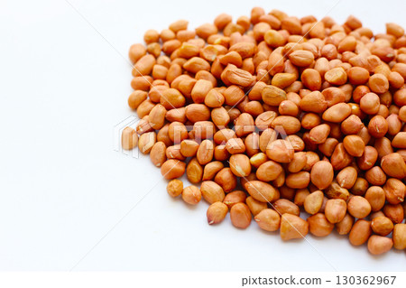 Raw peanuts with red skin 130362967