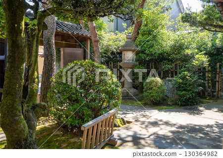 Traditional samurai house in Nagamachi District, Kanazawa, Japan Traditional samurai house in Nagamachi District, Kanazawa, Japan 130364982