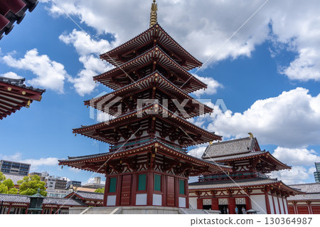 Main gate and pagoda of Shitenno-ji Temple in Osaka, Japan 130364987