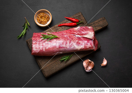 Fresh raw beef meat and ingerdients 130365004