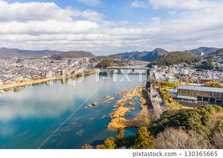 日本最著名的100座城堡：國寶犬山城、城堡塔樓景觀、木曾河 130365665