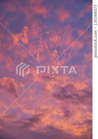夏季日落黃昏夏日天空九月天空影像 130366075