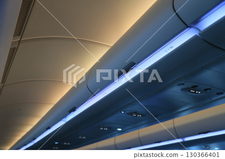 機頂行李艙 機頂行李艙 130366401