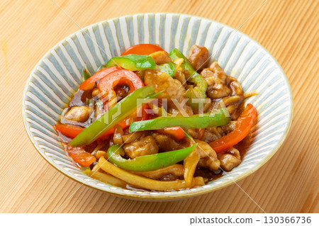 Green pepper meat 1 130366736