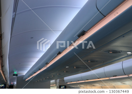 頭頂行李艙 130367449